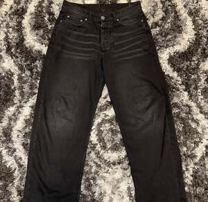 BoohooMAN Baggy Straight Leg Washed Black Jeans